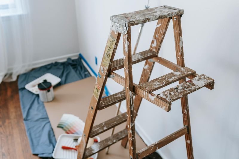 9 Steps For Cleaning Walls Before Painting And Why It May Improve Results - Decor Hint Importance Of Cleaning Walls Before Painting