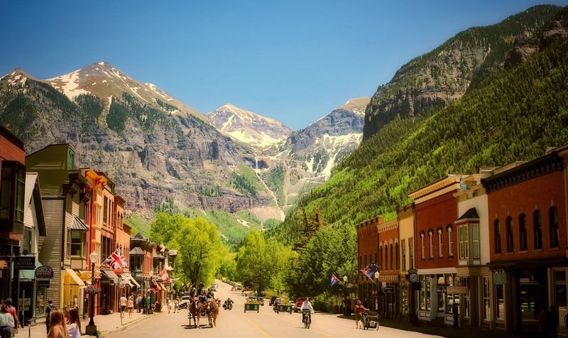 The Cozy Mountain Village In Colorado That's Perfect For A Winter Escape - Decor Hint Ski Slopes That Rival The Best In The West