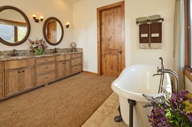16 Georgia Home Trends Locals Already Regret (And More On The Way) - Decor Hint Carpet in All the Wrong Places