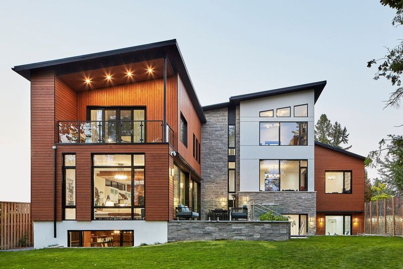 Multigenerational Houses