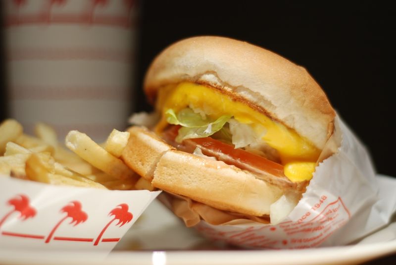 14 In-N-Out Secrets Locals Swear By For The Perfect Burger Every Time - Decor Hint Try a Grilled Cheese for a Vegetarian Option