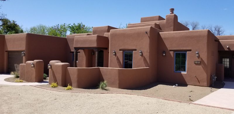 15 New Mexico Home Styles That Could Be Risky Bets For Value By 2026 - Decor Hint Flat-Roof Pueblo Revival Homes