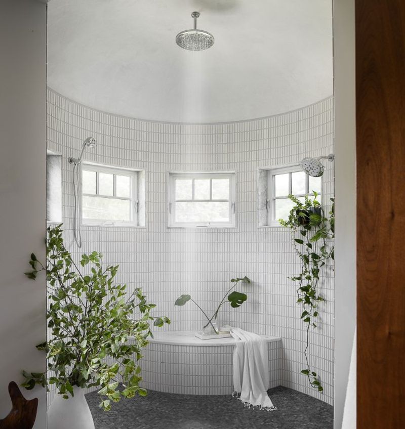 11 Florida Bathroom Remodels Homeowners Wish They'd Skipped - Decor Hint Rain Shower Expansion
