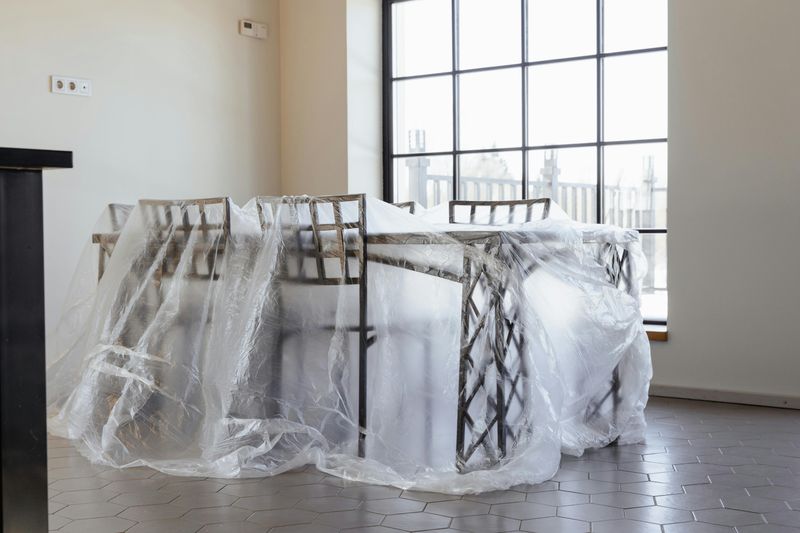 Things You May Want To Avoid If You're Planning To Sell Your House - Decor Hint Ignoring Staging Advice