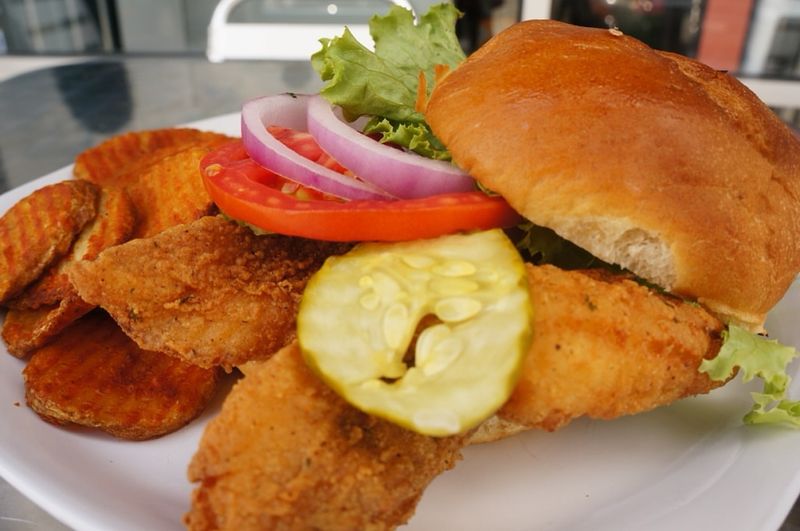 11 Indiana Fish Fry Favorites Locals Line Up For Every Friday - Decor Hint Caplinger's Fresh Catch