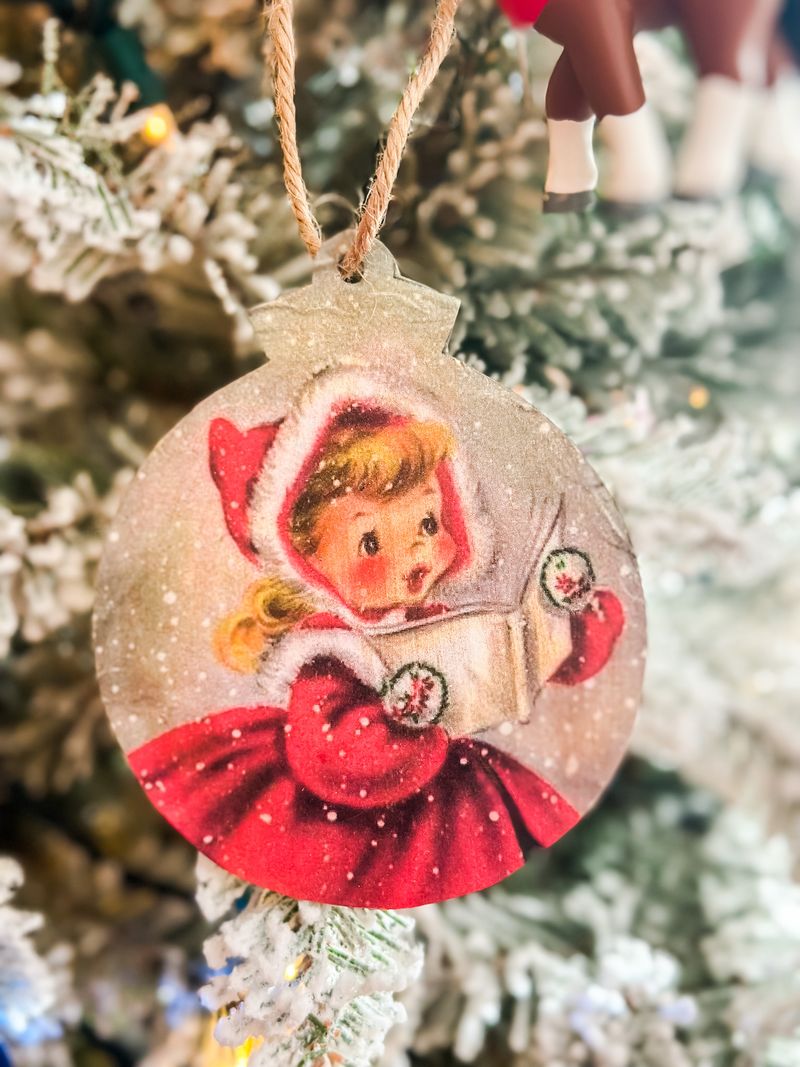 Vintage Holiday Décor (Especially Christmas)