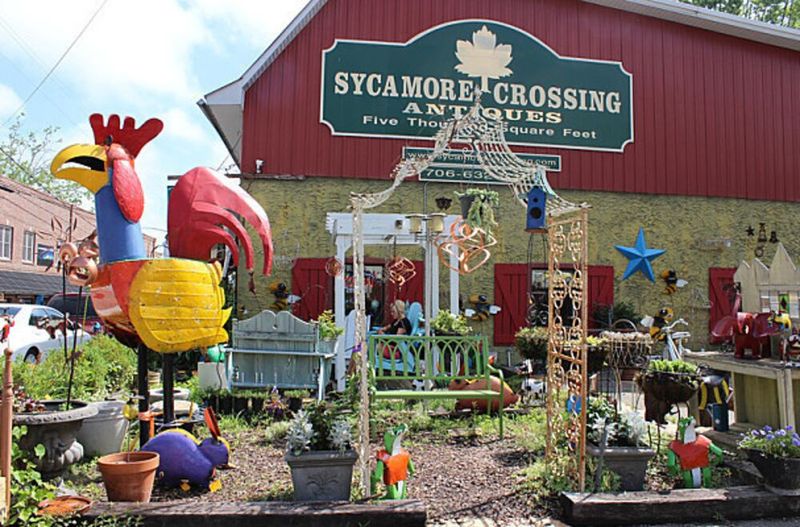 Sycamore Crossing Antiques