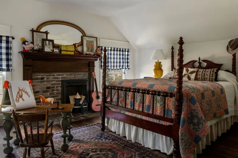 A Tennessee Farmhouse Brought Back To Life - Decor Hint Interior Transformation