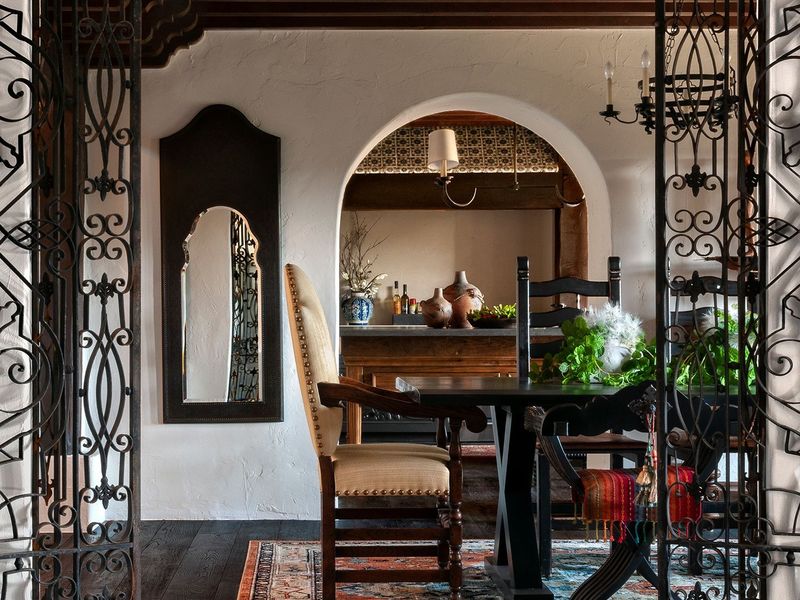14 Coveted Antique Styles California Collectors Can't Get Enough Of - Decor Hint Mission Revival