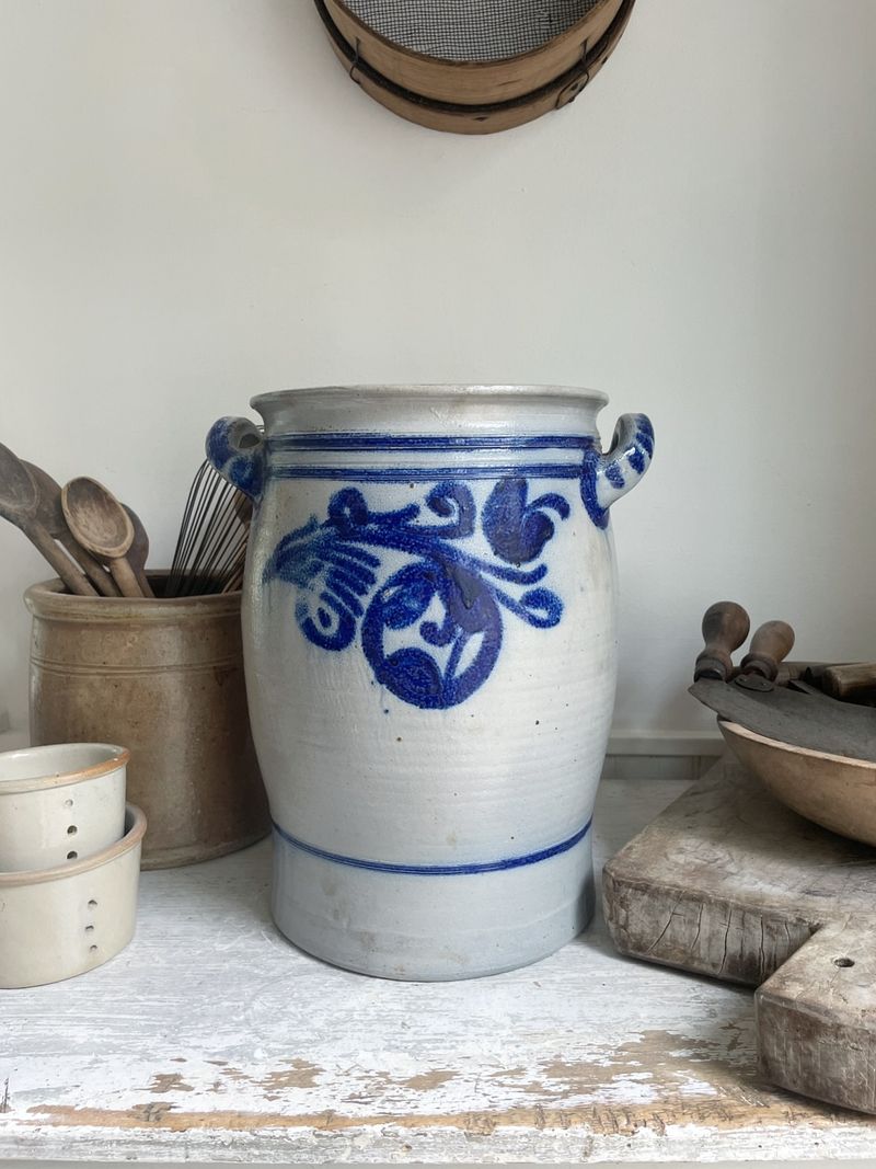 Early American Pottery And Stoneware