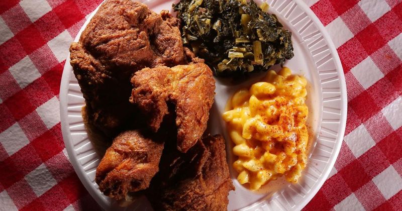 10 Missouri Dining Spots Locals Swear Are Worth Every Penny - Decor Hint Gus's World Famous Fried Chicken in St. Louis