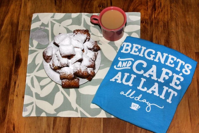 This Iconic Louisiana Café Serves Beignets Worth The Road Trip - Decor Hint Service Style & Ordering Process