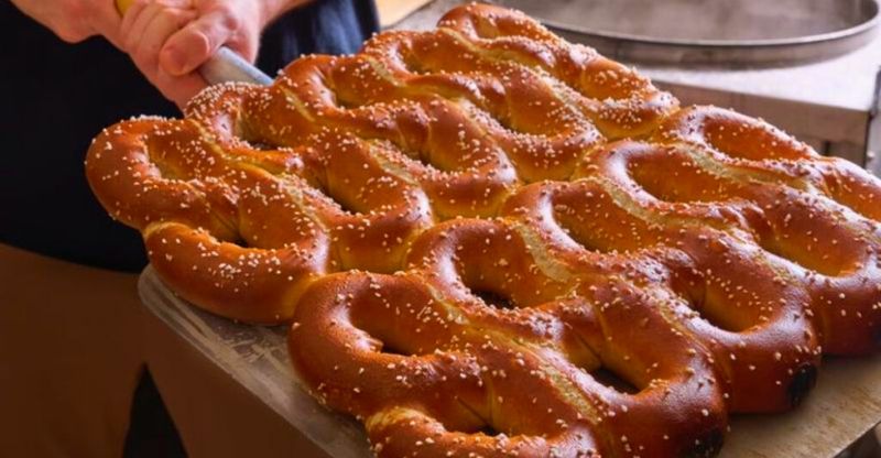 14 Must Try Soft Pretzels Across Pennsylvania That Outshine The Rest - Decor Hint Intercourse Pretzel Factory