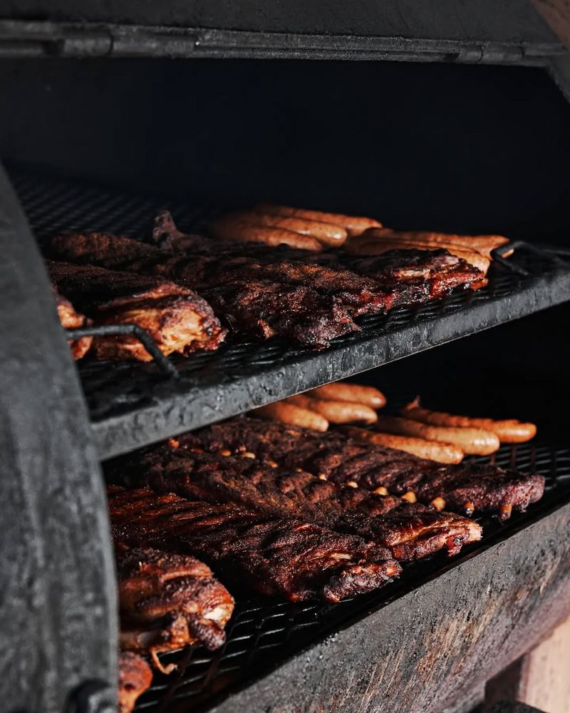 Legendary Brisket And Ribs