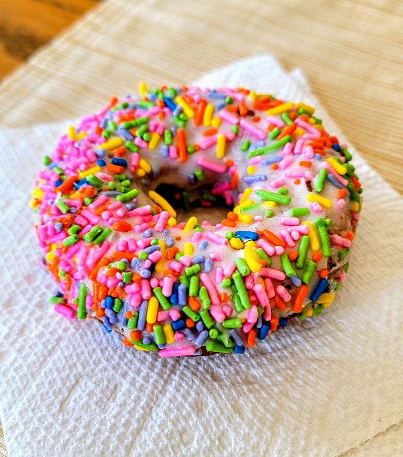 The Looney Baker, Livonia
