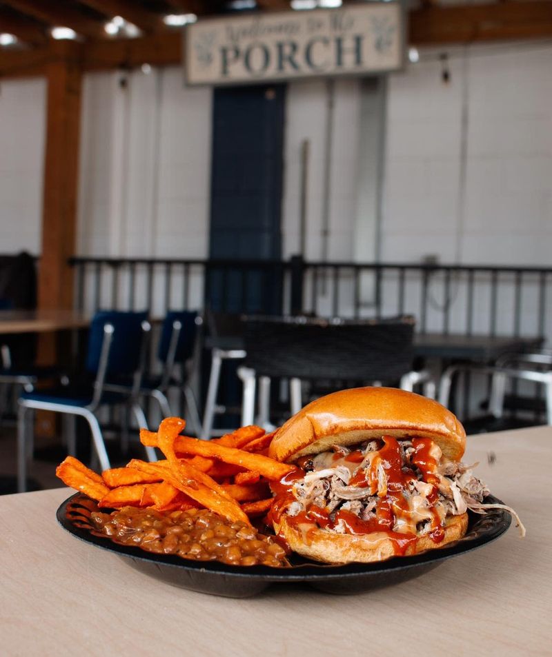 14 Georgia BBQ Spots Keeping Traditional Smokehouse Flavor Alive - Decor Hint Vandy's Barbecue - Statesboro