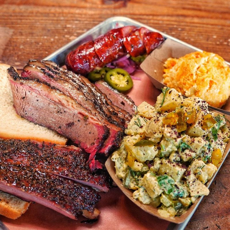 13 Washington BBQ Chicken Joints Serving Flavor Decades In The Making - Decor Hint Smokin' Roosters BBQ