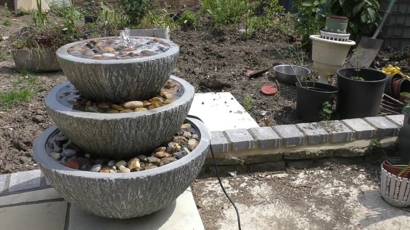 14 Easy DIY Backyard Fountain Ideas In Florida - Decor Hint Tiered Concrete Or Ceramic Bowl Fountain