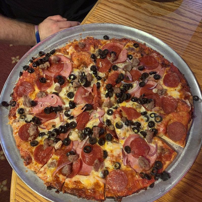 Dirty Dave's Gay 90's Pizza