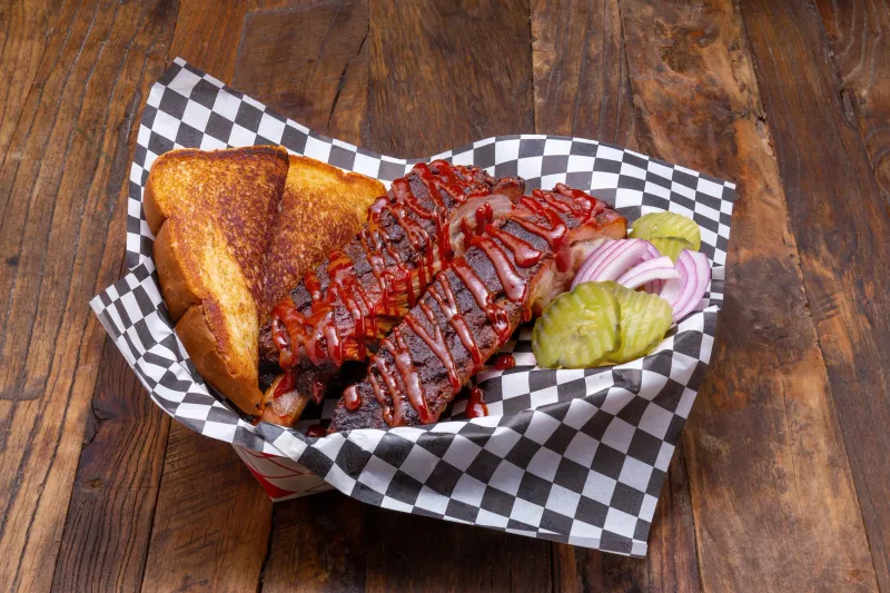 The California BBQ Truck Outsmoking Texas, One Brisket At A Time - Decor Hint Tips For Your First Visit