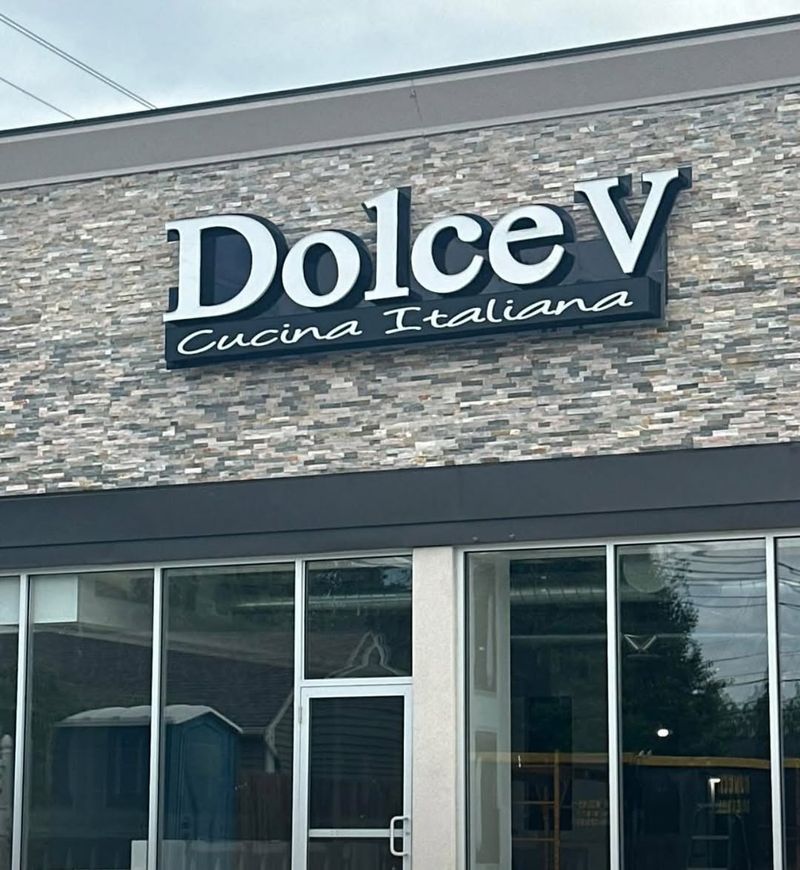 Beloved Italian Restaurant With A Familiar Name Opens In Woodhaven, Michigan - Decor Hint Dolce V Cucina Italiana Comes To Woodhaven