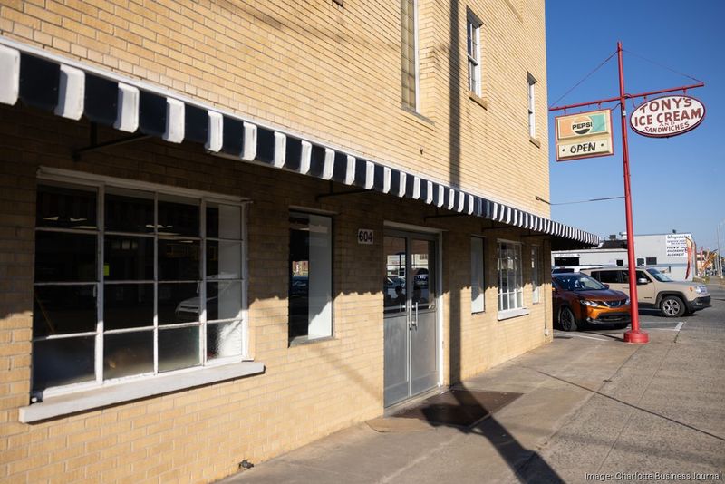 North Carolina Hot Dog Spots Locals Can't Get Enough Of - Decor Hint Tony's Ice Cream