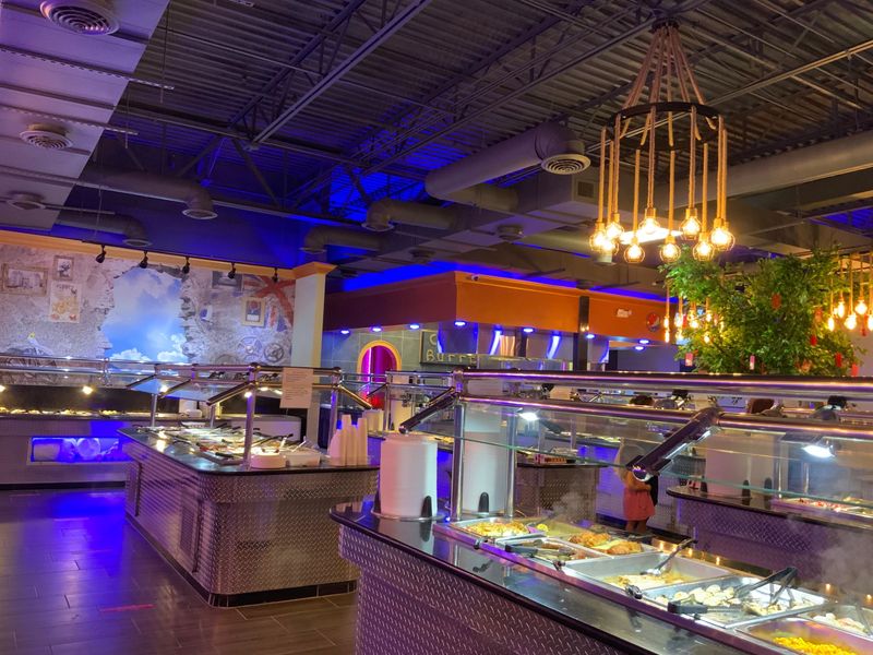 15 Florida All-You-Can-Eat Buffets That Locals Love Most - Decor Hint Crazy Buffet - Multiple South Florida Locations