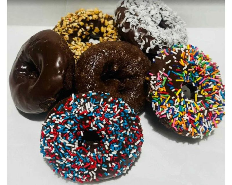 12 Nevada Cider-Donut Shops Bringing Autumn Vibes To The Desert - Decor Hint The Jelly Donut (Reno)