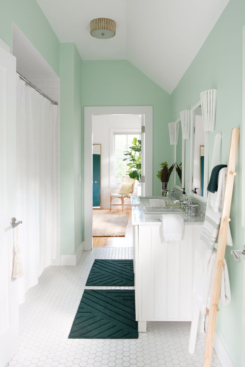 15 Paint Colors In Texas Designers Say Are Officially Out - Decor Hint Seafoam Green Bathrooms