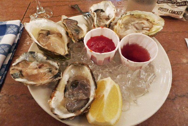 Historic New York City Dishes You Can Still Order Today - Decor Hint Oysters at Grand Central Oyster Bar