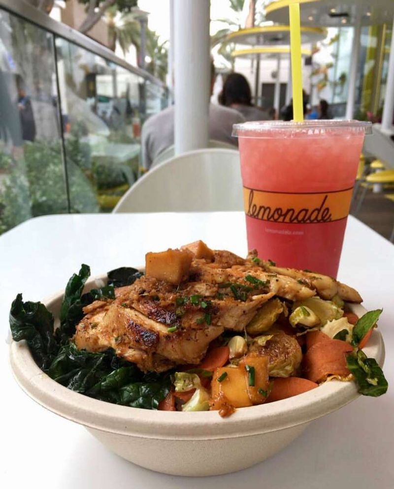 California Fast-Casual Chains That Fell Short Of Expectations - Decor Hint Lemonade LA