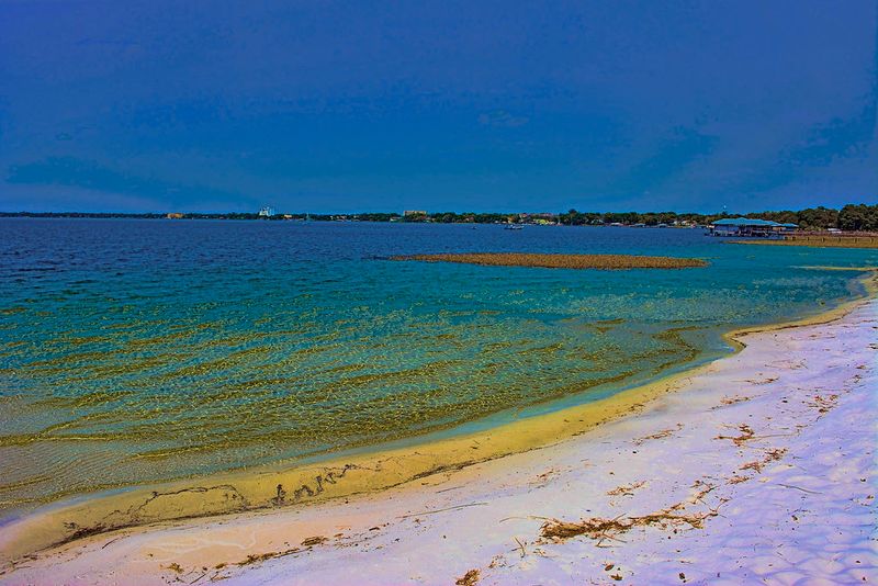 19 Florida Lakes Locals Visit When They Want True Peace - Decor Hint Lake Jackson, Sebring (Highlands County)