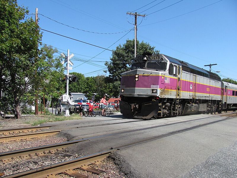 10 Boston Train Rides Perfect For History And Scenery Lovers - Decor Hint Commuter Rail to Concord - Revolutionary War Sites