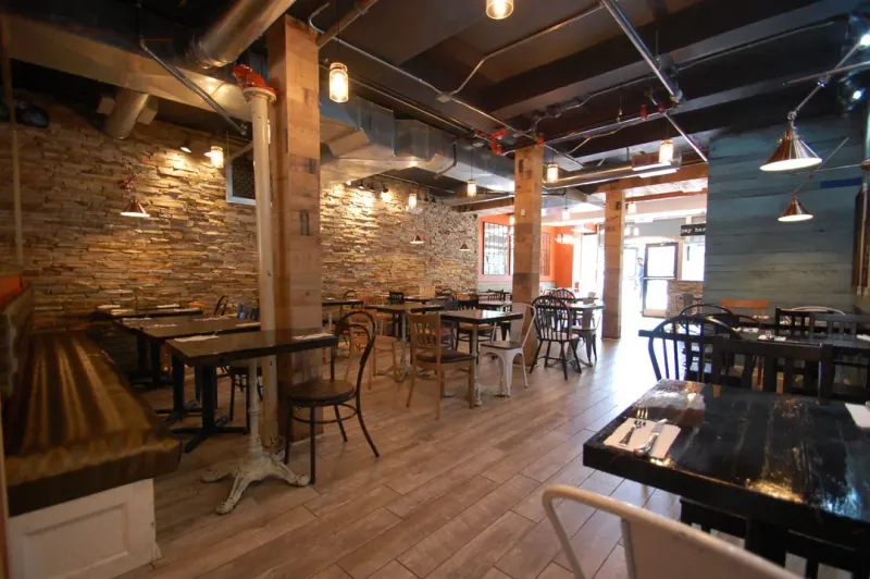 Charming Small-Town Restaurants In New Jersey Locals Love To Keep Secret - Decor Hint The Committed Pig (Morristown)