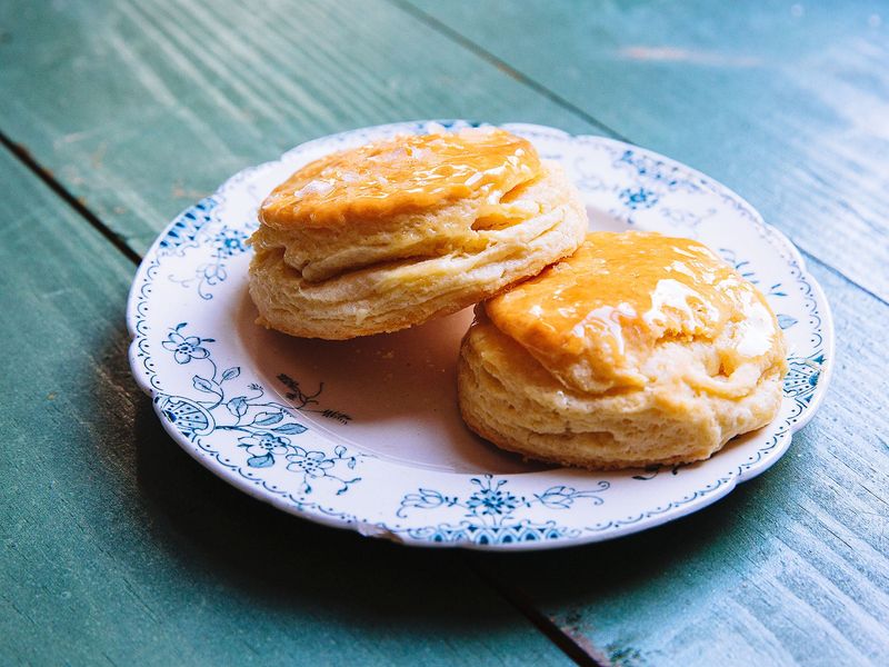 15 Minnesota Country Recipes Made With Love And Simple Ingredients - Decor Hint Buttermilk Biscuits With Honey Butter