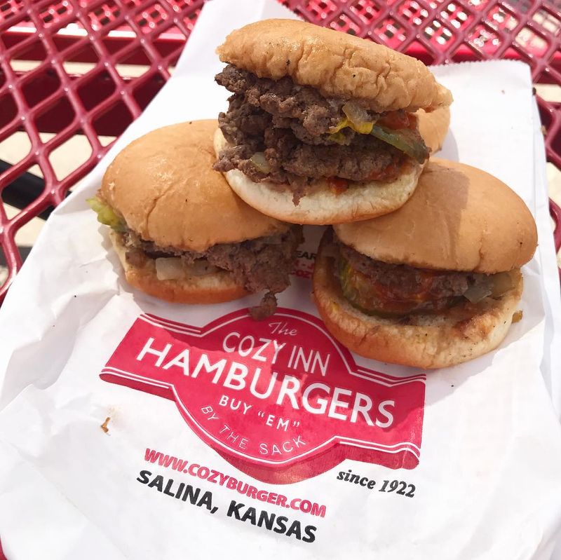 10 Kansas Restaurants Locals Can't Stop Recommending - Decor Hint Cozy Inn