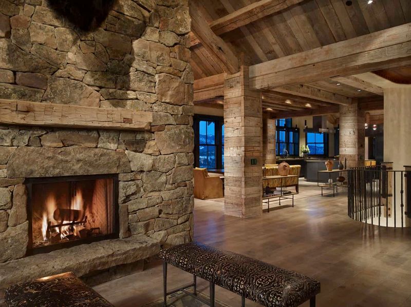 The Worn Leather Armchairs In Montana Homes That Locals Swear Never Go Out Of Style - Decor Hint Prairie Contemporary With Light Leather And Natural Hues