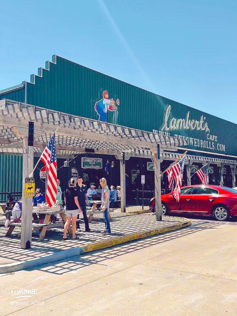 10 Missouri Dining Spots Locals Swear Are Worth Every Penny - Decor Hint Lambert's Cafe in Ozark