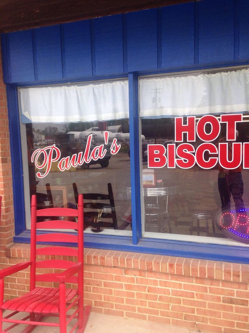 Paula's Hot Biscuit (Hodgenville)