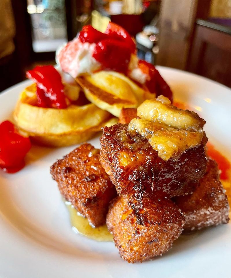 17 Must-Try Louisiana Buffets Where Dessert Is The Main Attraction - Decor Hint Copeland's Sunday Jazz Brunch Sweets
