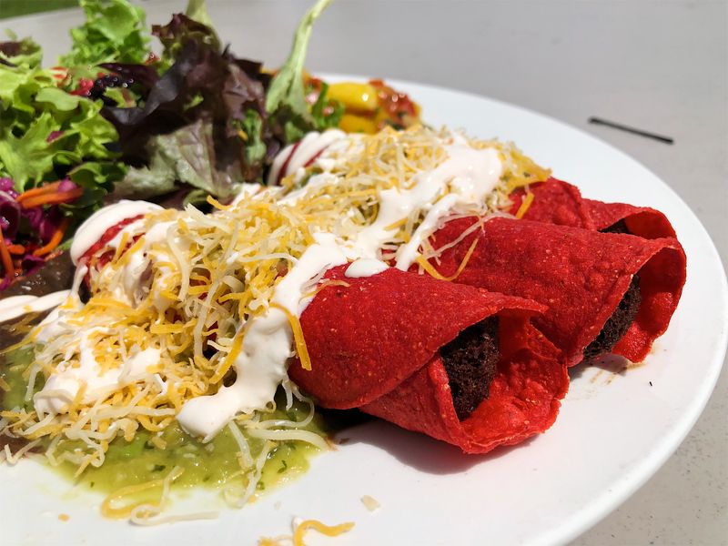 12 California Road Trip Stops With Amazing Food Hiding In Gas Stations - Decor Hint Whoa Nellie Deli At Tioga Gas Mart - Lee Vining
