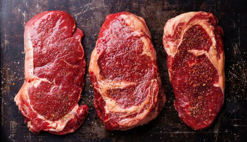 The Oregon Buffet Everyone Talks About For Its Endless Options - Decor Hint The Carved-To-Order Meats Steal The Show
