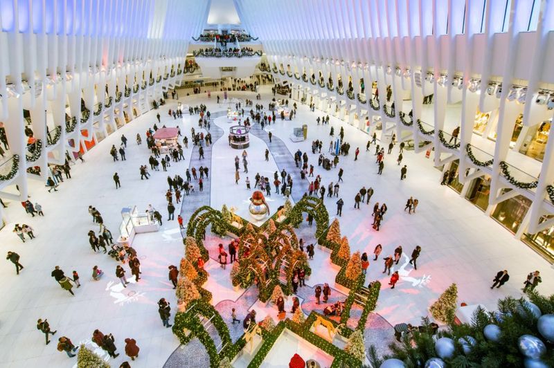 The Oculus And Winter Light Displays