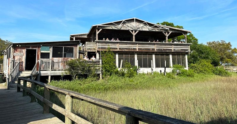 These South Carolina Eateries Are Off The Radar But Full Of Flavor - Decor Hint Bowens Island Restaurant