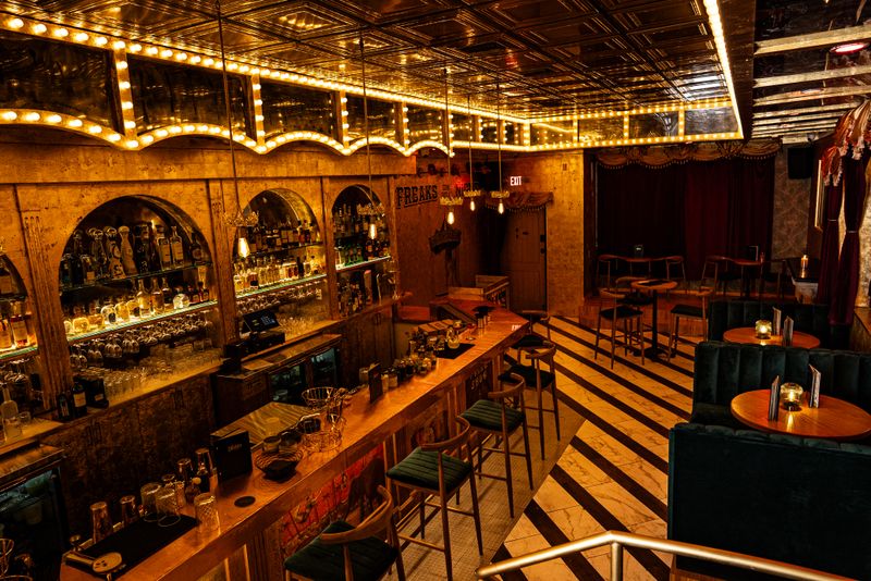 Fun And Flavorful Dinner Destinations In Los Angeles - Decor Hint Bar Jubilee