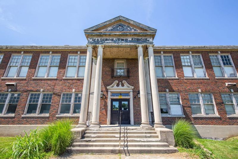14 Secret Ohio Attractions That Mix Local Lore Hidden Beauty And A Touch Of The Paranormal - Decor Hint Poasttown Elementary School in Middletown