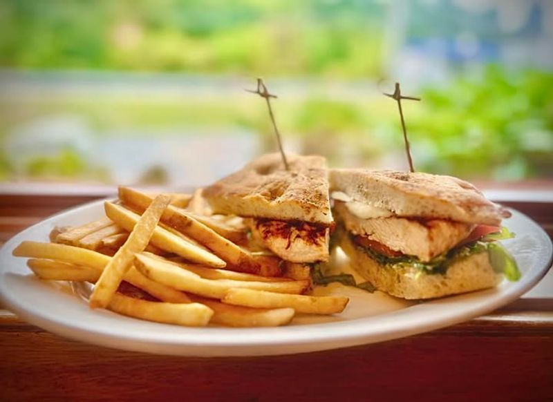 Fall River, Massachusetts Eats Up The Season With Spooky Pizza Parties, Paint Nights And More - Decor Hint A Fall Favorite At The Profile Tavern
