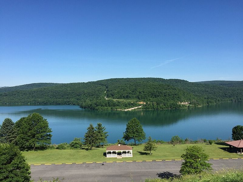 17 Scenic West Virginia Lakes You'll Fall In Love With - Decor Hint Jennings Randolph Lake