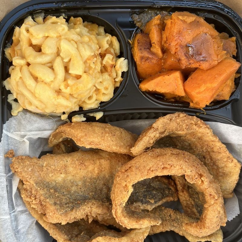 15 New York Catfish Restaurants Locals Swear Serve The Best Bayou Bites - Decor Hint Bayou