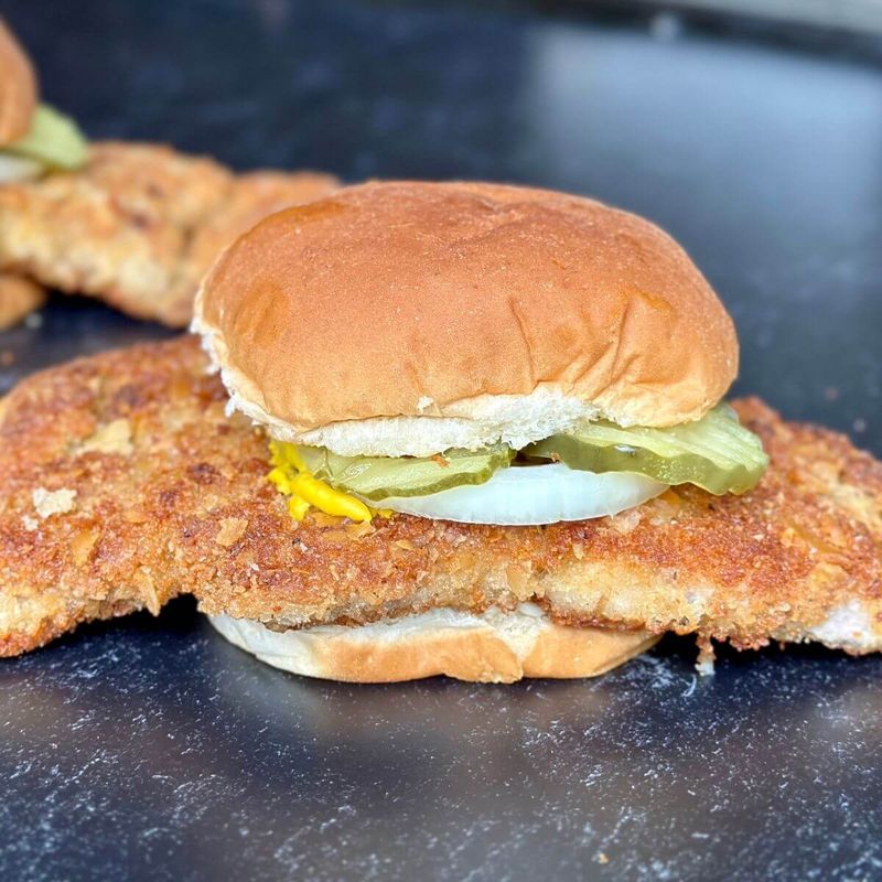 14 Hidden Gem Diners In Nevada With Tenderloin Sandwiches That Drip With Flavor - Decor Hint Junction Cafe in Lovelock